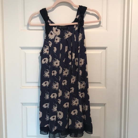 Anne Klein Tops - 🌸Anne Klein flowing tank style blouse